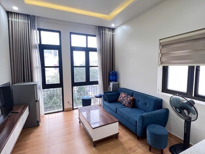 Cho thuê căn hộ 1 ngủ tách bếp giá siêu rẻ Vinhomes Imperia 4