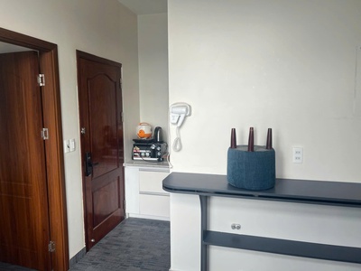 Cho thuê căn hộ 1 ngủ tách bếp giá siêu rẻ Vinhomes Imperia 5