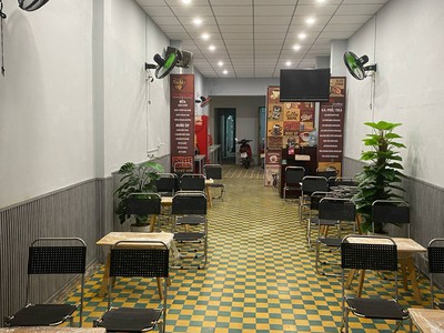 Cho thuê Mặt Bằng đường Quang Trung, hải châu  từ 15h chiều đến tối   5tr/tháng 0