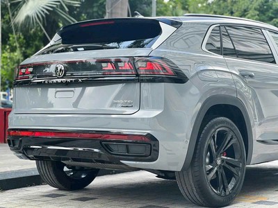 Cần bán xe 5 chỗ Volkswagen Teramont X 1