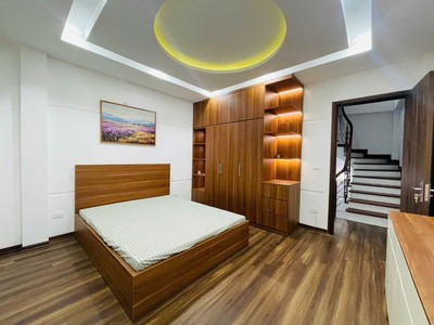 Đội Cấn 35m2 x mặt tiền rộng 4.2M - Cách ô tô đỗ 40M - Ngõ thoáng sáng. 2