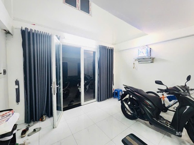 Bán nhà 2 mặt tiền hẻm Nguyễn Cửu Vân P17 Bình Thạnh 4 tầng BTCT 38m2 chỉ hơn 6 tỷ 0