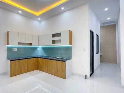 Cần bán gấp nhà đẹp mới xây ở mặt tiền đường Nguyễn Hữu Trí 120m2 giá 2 TỶ 500 Còn thương lượng 3