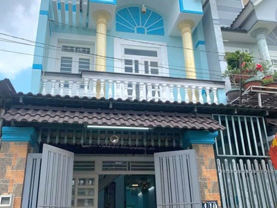 Bán gấp nhà 2 tầng chỉ 890TR ngay Xuân Thới Đông, Hóc Môn - 3PN 2WC   SHR 0