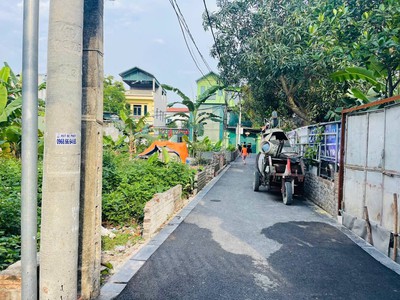 Chủ nhờ bán 40m2, mt4.5m, lô góc, 2.7 tỷ, đông anh 0