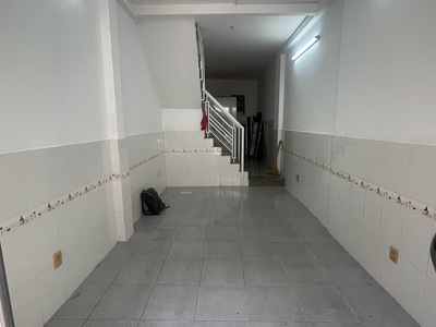 Bán nhà ni sư huỳnh liên, gần lạc long quân, tân bình, 32m2 - 3 tầng, chỉ hơn 3 tỷ 0