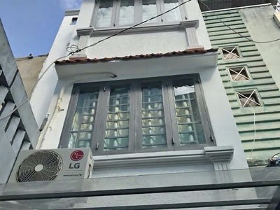 Bán nhà hxh lò siêu, gần lạc long quân, q11, 3.5x6 - 4 tầng btct, chỉ hơn 3 tỷ 0