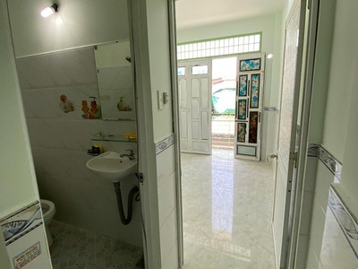 Bán nhà đường 100 bình thới, gần vòng xoay lê đại hành, q11, 3x7 - 3 tầng, chỉ hơn 3 tỷ 2