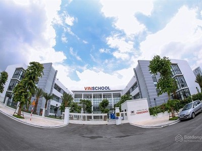 Cần bán lô góc biệt thự hoàng quốc việt 400m2, 5 tầng hầm thang máy, 3 mặt tiền 5 vỉa hè 116 tỷ 0