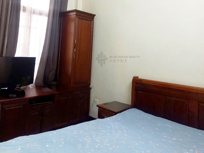 Cần tiền bán nhà 44m  x 4 tầng chắc chắn, mặt tiền 3.7m lạc long quân, phường nghĩa đô, cầu giấy, 1