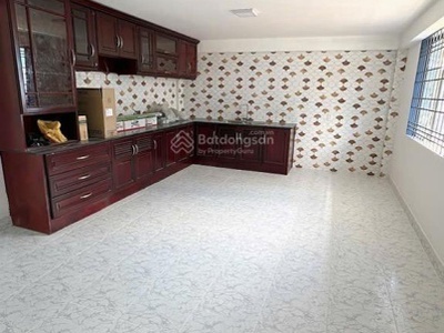 Mặt bằng kinh doanh sầm uất khu vực quận 8, 5 tầng  hc đủ  - căn góc 2 mt tạ quang bửu, giá chỉ 16 2