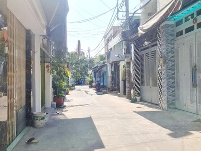 Nhà cấp 4 hxh quay đầu có sân oto đậu hưng phú p10q8 2