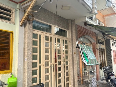 Nhà 3 tầng hẻm thông đường trần bình trọng p2q5. 5.7 tỷ 2