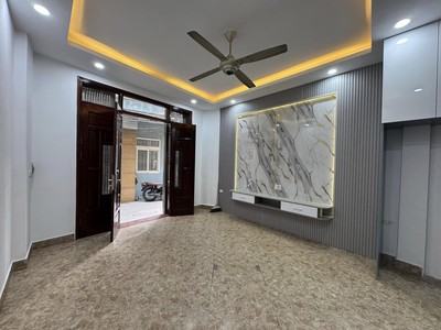 Bán nhà phố hạ đình - kinh doanh - ngõ thông dt 35m, 6t, mt 3,9m giá 7,5 tỷ 2