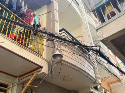 Nhà 3 tầng hẻm thông đường trần bình trọng p2q5. 5.7 tỷ 3
