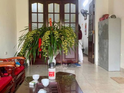 Mai dịch cầu giấy- mặt trước mặt phố - mặt sau mặt ngõ - vỉa hè đá bóng - kinh doanh đỉnh cao - nhà 1