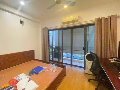 Bán nhà ngọc khánh 50m, 4 tầng mặt tiền 6m giá chào 9ty 2