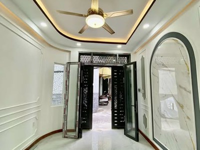 Nhà đường ngô gia tự phường 4 quận 10. 2