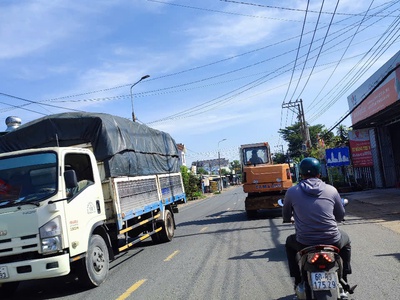 Bán căn nhà 135 m2 shr đường ô tô bình lợi 3