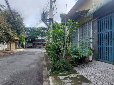 Do gia đình chuẩn bị đi định cư nước ngoài chính chủ bán nhà cấp 4 tại kdc him lam, trường thọ, thủ 2
