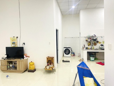 Bán gấp nhà đẹp c4 nở hậu, dt lớn 101m , ô tô 7 chỗ, giá mới cực tốt - linh đông 0