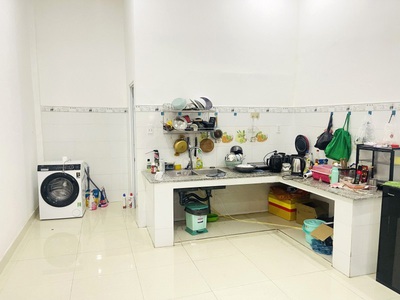 Bán gấp nhà đẹp c4 nở hậu, dt lớn 101m , ô tô 7 chỗ, giá mới cực tốt - linh đông 4