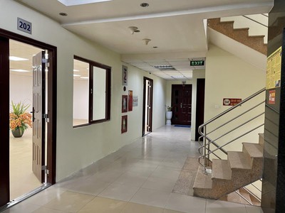 40 và 43m2 văn phòng cho thuê tại số 18 ngõ 11 thái hà. lh chủ nhà 0