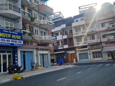 Mặt bằng kinh doanh sầm uất khu vực quận 8, 5 tầng  hc đủ  - căn góc 2 mt tạ quang bửu, giá chỉ 16 0