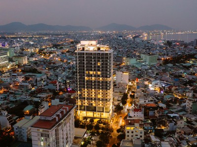 Căn hộ view sông hàn full nội thất, vào ở ngay, vị trí đắc địa trung tâm thành phố, khai thác dòng 2