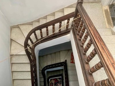 Mai dịch cầu giấy- mặt trước mặt phố - mặt sau mặt ngõ - vỉa hè đá bóng - kinh doanh đỉnh cao - nhà 2