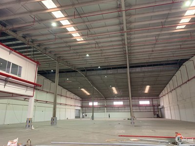 Cho thuê kho, nhà xưởng 600M2 tại Hoàng Văn Thái   sẵn cẩu trục, giá cực tốt chỉ 30 TRIỆU/THÁNG 0