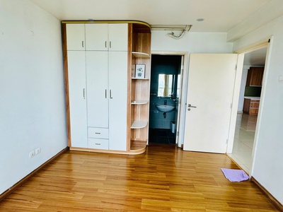 Bán căn hộ 86m2 sổ hồng chính chủ gần Aeon Long Biên, tiện nghi miễn phí, tầng đẹp 3