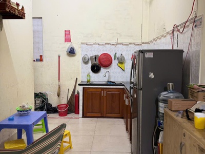 Nhà mt kd sát chợ hoà cường, tiểu la, 3 mặt thoáng, 70m2, 2.5 tầng, 6 tỷ 1