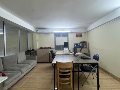 Nhà mt kd sát chợ hoà cường, tiểu la, 3 mặt thoáng, 70m2, 2.5 tầng, 6 tỷ 3