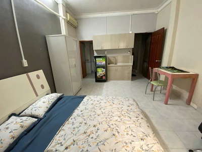 Bán gấp  nhà 2 mặt hẻm,tại p3 gò vấp, sổ hồng riêng, xe hơi đỗ cửa 3