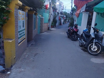 Bán đất mặt tiền đường 14, 63m2,cách vài chục met nguyễn duy trinh, giá chỉ 5,3 tỷ, vui lòng liên 0
