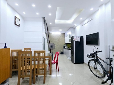 Bán nhà đẹp dân xây trung liệt-thái hà - 40m2- 5t - mt 4.1m giá chỉ 9.5 tỷ 1