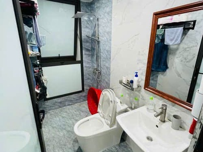 Cần tiền bán gấp  nhà khương đình - thanh xuân, dt35m2, 6tầng, nhà đẹp, giá thương lượng 4