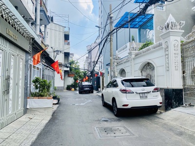 Bán nhà 6 tầng có 50chdv, hẻm 8m quang trung gần phan huy ích, 11.7x24m, 28.5 tỷ. 2