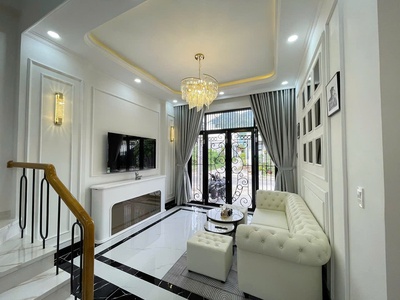 Nhà 3 tầng phong cách tân cổ điển khu tđc đất lành.  dt 58m2 ngang 4m. dt sàn: 151,1m2 0