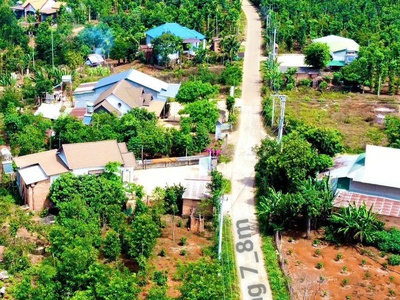 Ea hu-cư kuin- đắk lắk dt 10 40m sẵn 60m2 tc đường bê tông rộng 8m kdc giàu có đủ tiện ích giá chỉ 1