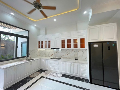 Nhà 3 tầng phong cách tân cổ điển khu tđc đất lành. - dt 58m2 ngang 4m. dt sàn: 151,1m2 - kết 0