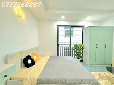 Bán tòa chdv 5 tầng thang máy, 60tr/ tháng, kế dh công nghiệp 1