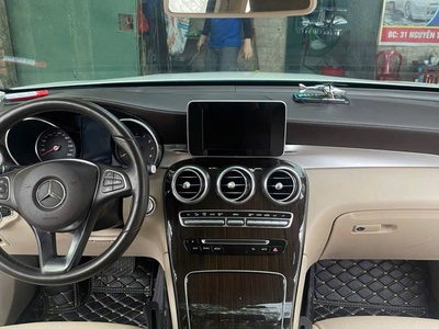 Mercedes Benz GLC Class 2019 - 48000 km 1