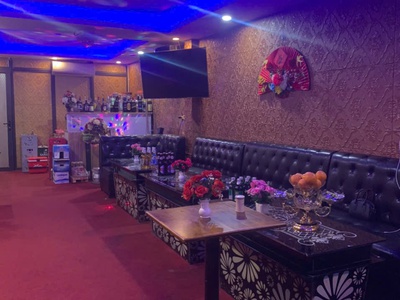 Cho thuê và sang nhượng mặt bằng 200m2 -77 phố nguyễn khoái- p.bạch đằng. hai bà trưng. hà nội cách 1