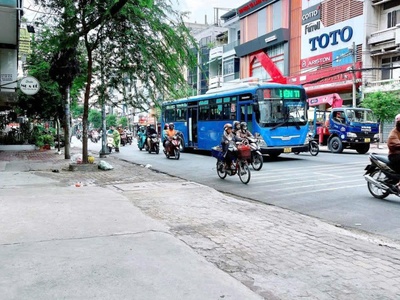 Giảm 9 tỷ, bán nhanh nhà 2 mặt tiền đinh bộ lĩnh, 5x22m, 5 tầng, sổ vuông, 18.9 tỷ 1