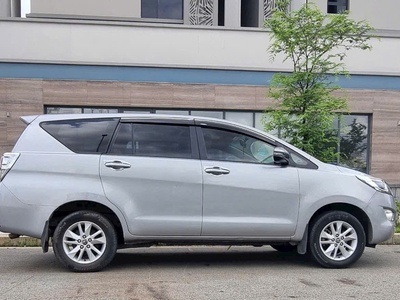 Toyota Innova 2017 2.0E - 245000 km 1