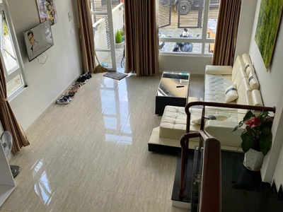 Cho thuê villa full nội thất cơ bản đồi thông tin phường 8 giá 12tr 0