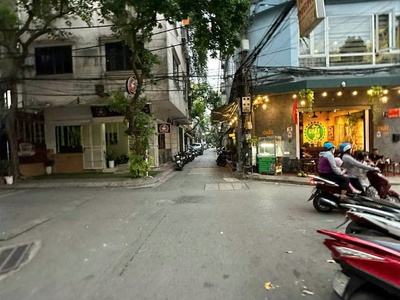 Phố ngụy như kon tum 46 m2 x 6 tầng k/d cafe , vp thang máy v/hè ,công viên q.thanh xuân 0