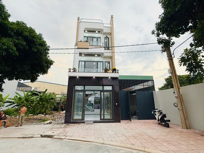 Bán Gấp Nhà Phố Ngang 5 Dĩ An Gần Làng Đại Học Full Nội Thất 0